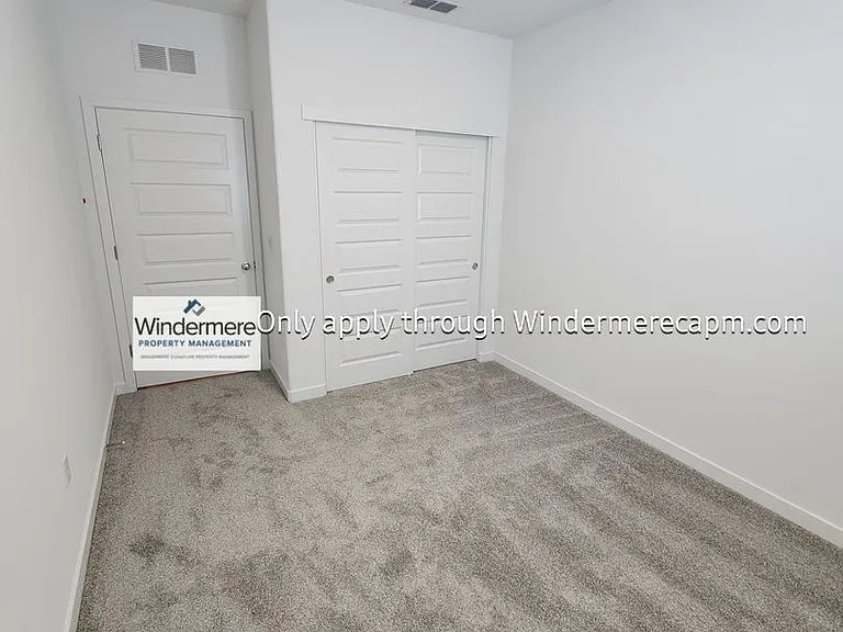 8403 Sinesky Way — Photo 8