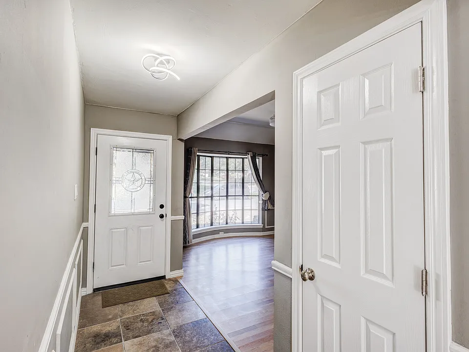 4227 High Mesa Dr