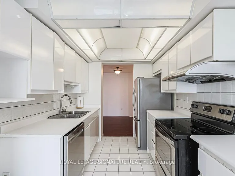7250 Yonge St #1003 — Photo 26