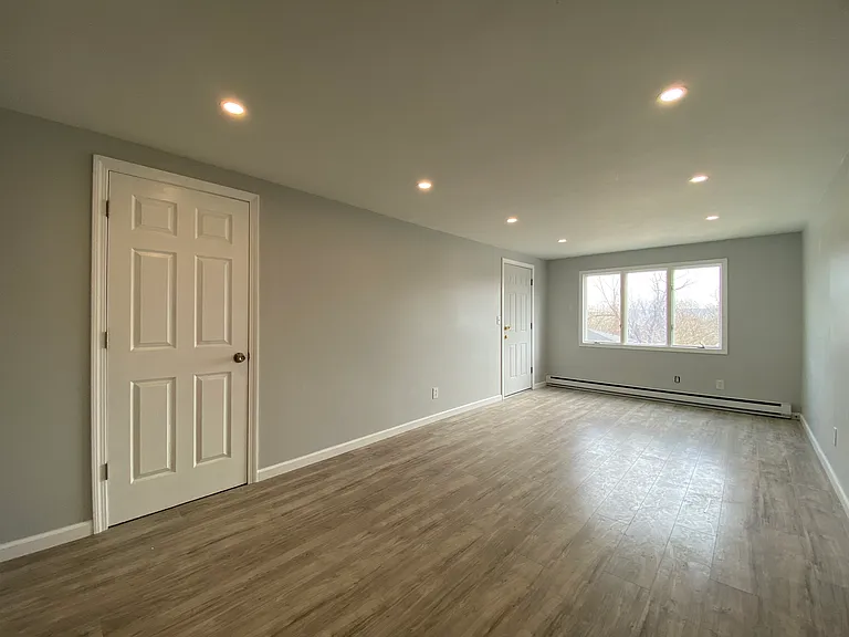 174 Lucille St #3 — Photo 11