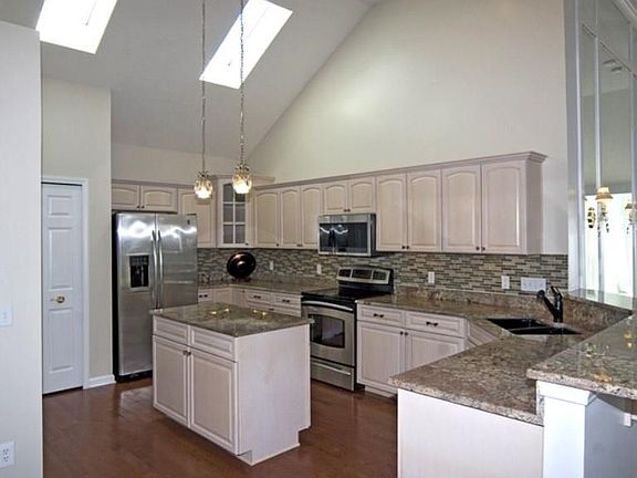 5th image of 5403 Lake Forest Reserve Ln