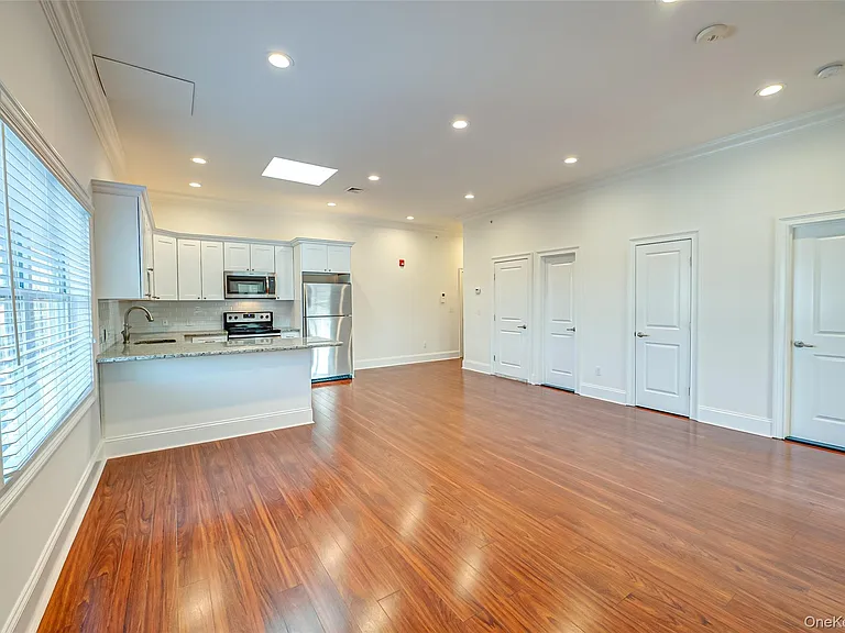 41 Green St #2C — Photo 6