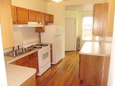 2nd image of 6345 N Lakewood Ave APT 2S
