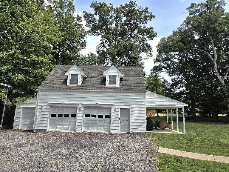 4952 Lansdowne Rd — Photo 4
