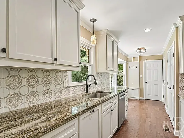 3431 Hickory View Dr NW — Photo 9