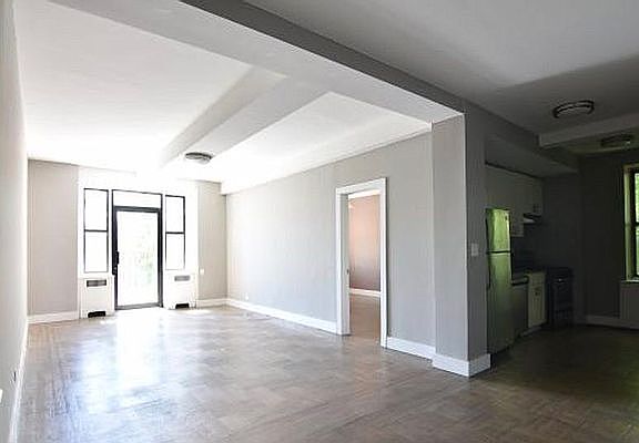 4th image of 3660 Waldo Ave #G3