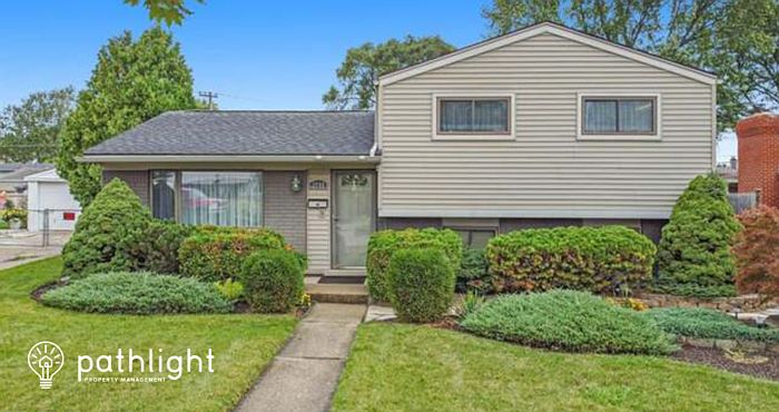 1st image of 33642 Newport Dr