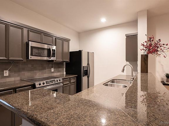 3rd image of 902 W Heights Hollow Ln