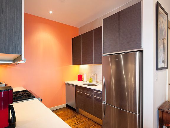 5th image of 10-55 47th Ave #5B