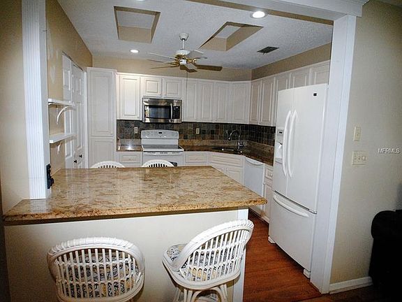 3rd image of 12407 Eagleswood Dr APT B