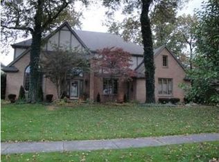 8963 Orchard Lake Rd, Holland, OH 43528