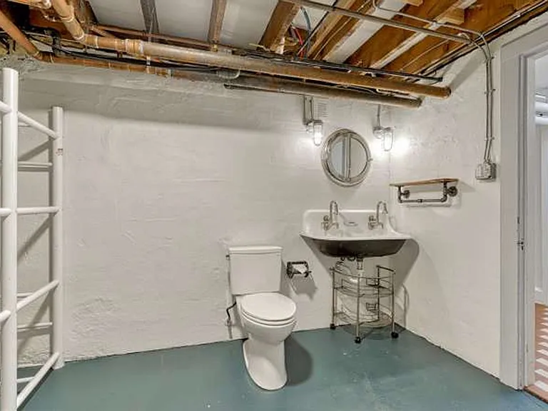 777 N Williams St — Photo 41