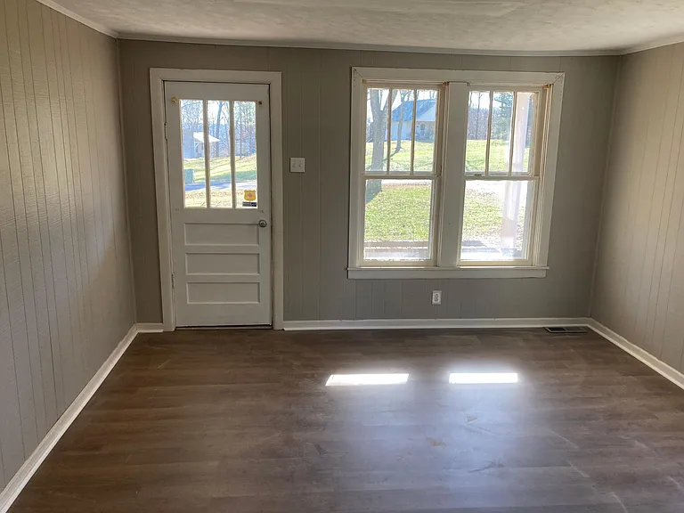 515 Old Highway 79 — Photo 3
