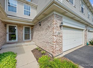 1248 Bradley Cir, Elgin, IL 60120