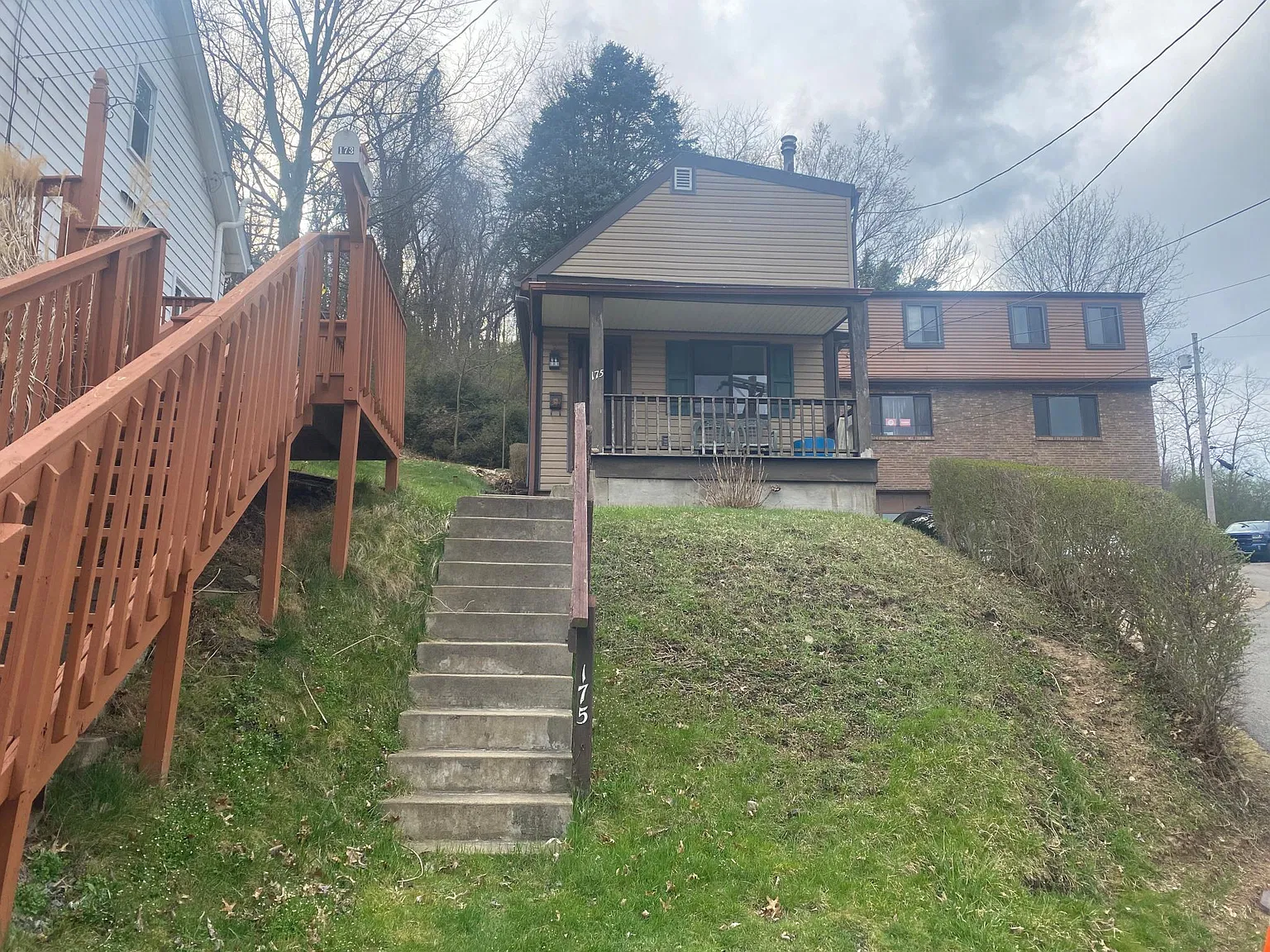 175 Grandview Ave — Photo 1