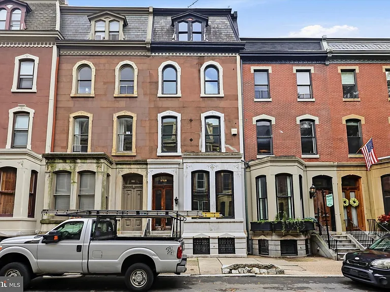 2218 Delancey Pl #3F — Photo 1