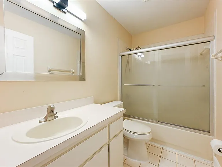 4906 Augusta Ave — Photo 14