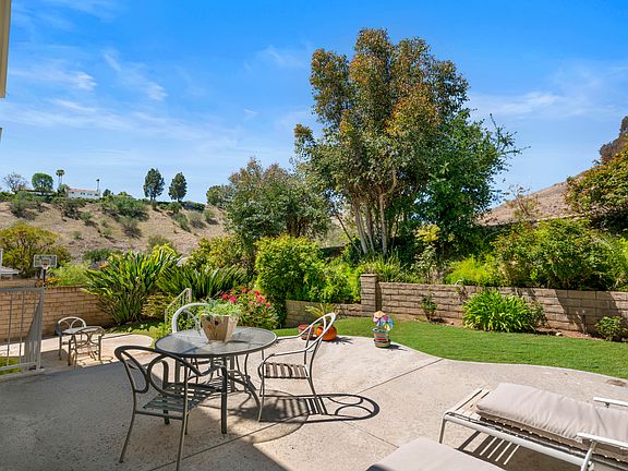 2nd image of 6849 Castle Peak Dr