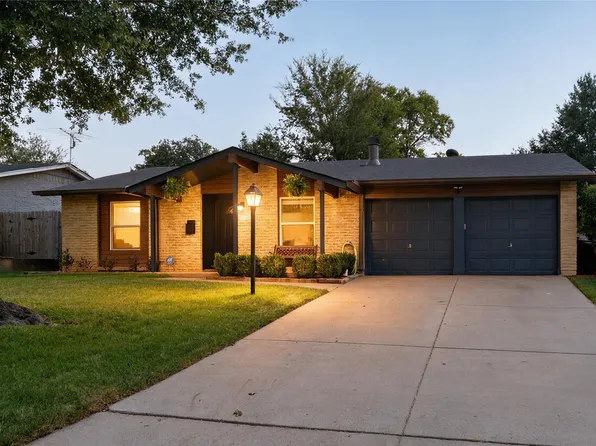 713 Shelmar Dr, Euless, TX 76039