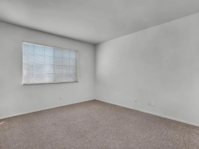 2415 Federal Ave #2419 — Photo 10