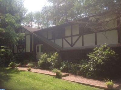 335 Center Hill Rd, Upper Black Eddy, PA, 18972