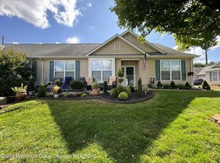 37 Winkle Ct, Whiting, NJ 08759