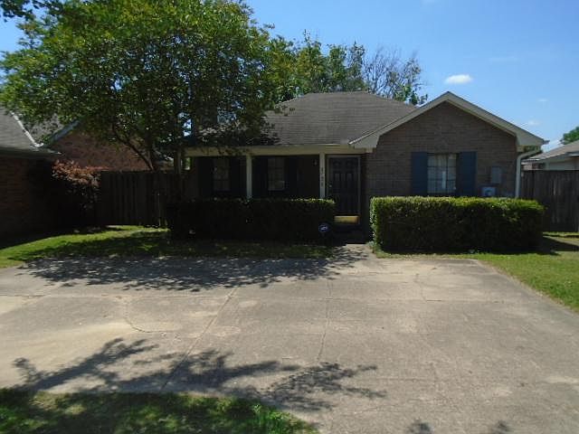 1st image of 6036 Arbor Glen Dr