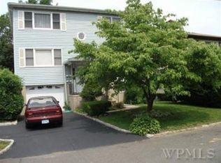 47 Ashland St, New Rochelle, NY 10801