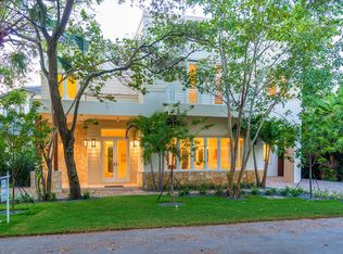 2850 Freeman St, Coconut Grove, FL 33133