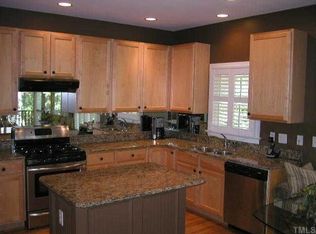 303 Columbia Pl E, Chapel Hill, NC 27516