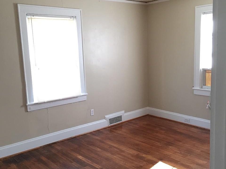 2nd image of 180 Avant St