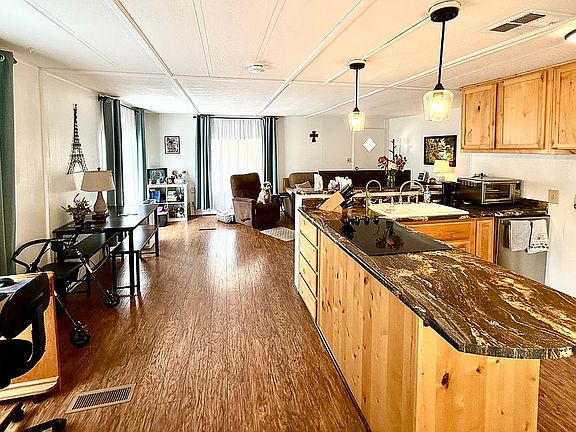 5th image of 205 Sunset Dr #78
