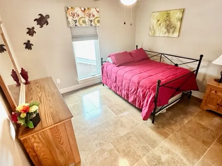 910 Santa Rosa Blvd — Photo 39