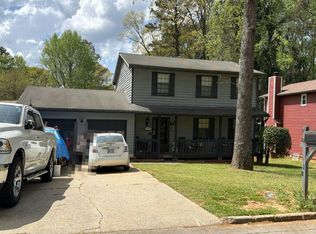 491 Chartley Trl, Stone Mountain, GA