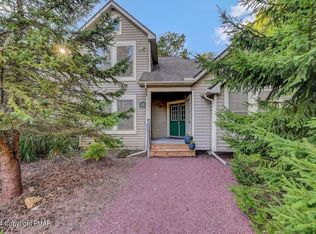 179 Hawthorne Ct #U179, Tannersville, PA