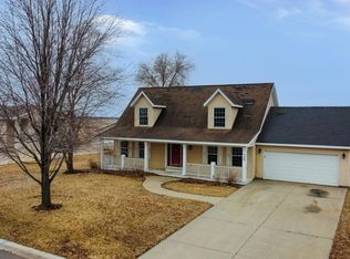 709 Maple Ln, Grove City, MN 56243