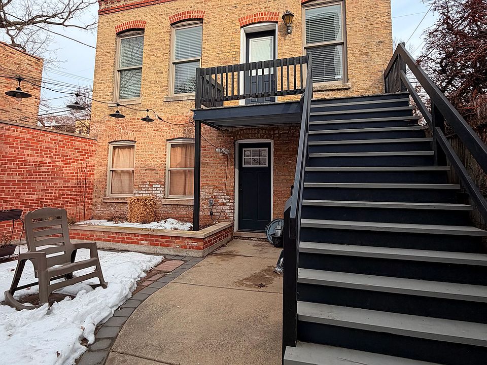 1st image of 2042 W Potomac Ave #Ch