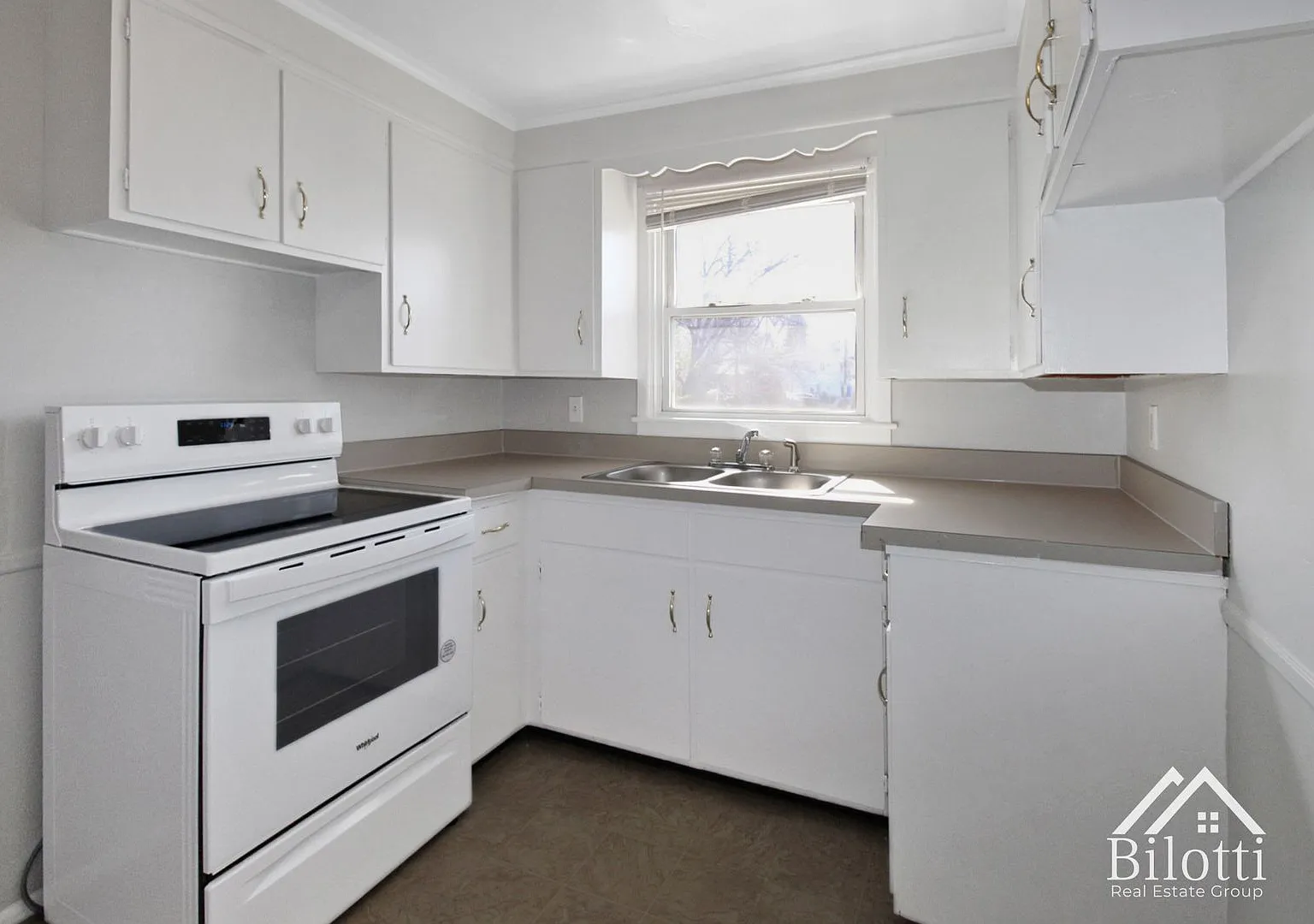 5 Chestnut Street — Photo 1
