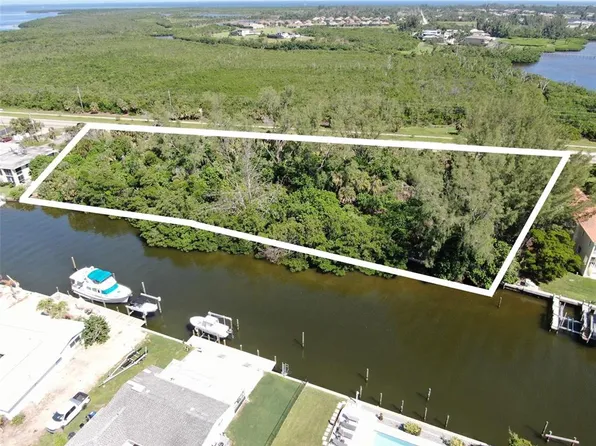 10005 Manatee Ave W, Bradenton, FL 34209