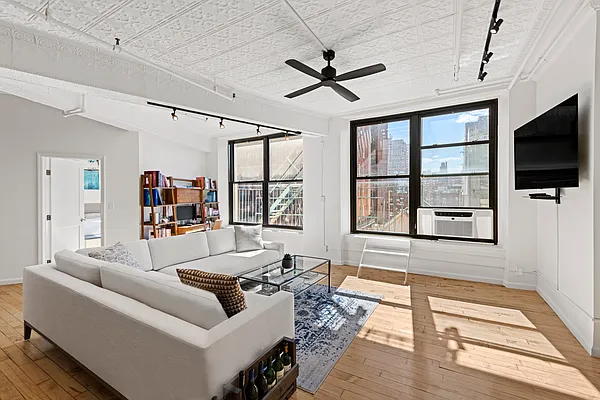 Sold by Compass | media 3