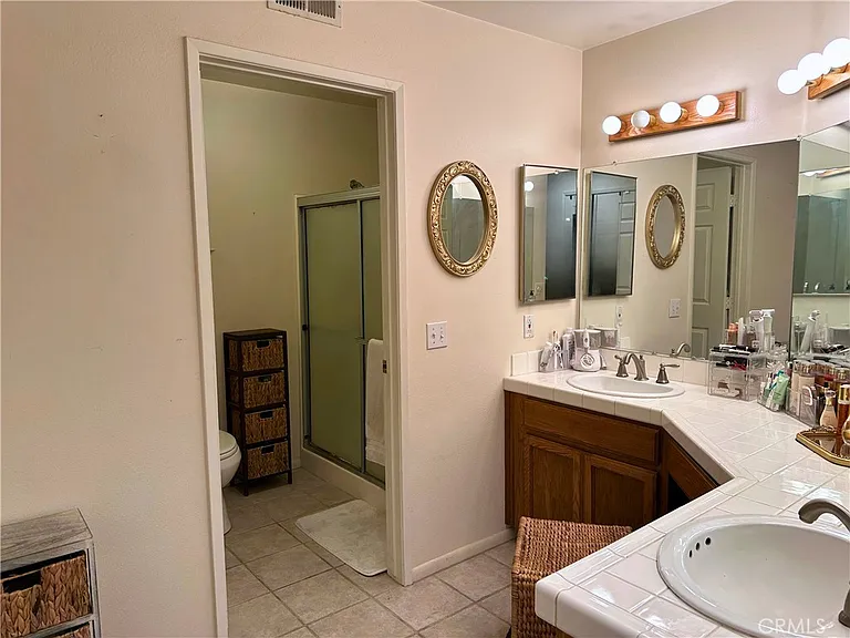 19051 Primrose Ln — Photo 14