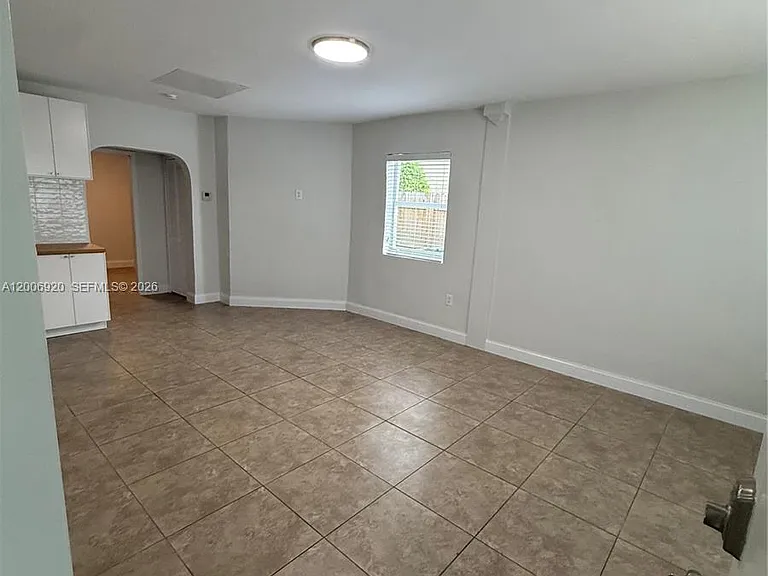 2816 Pine Tree Dr #2 — Photo 14
