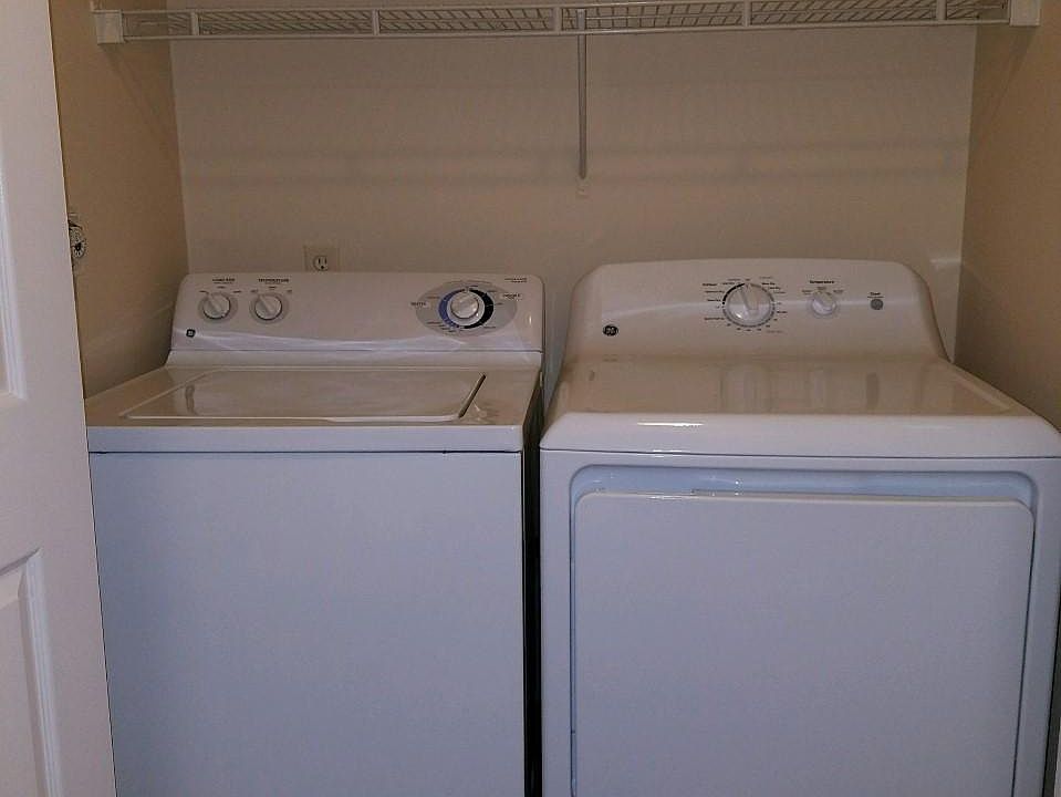 1st image of 3372 Shadden Ln NW APT 203
