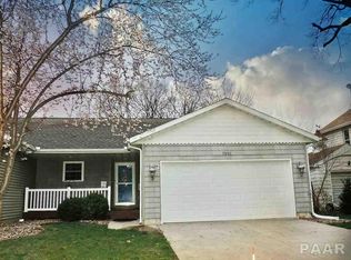 729 Park Ave APT C, Pekin, IL