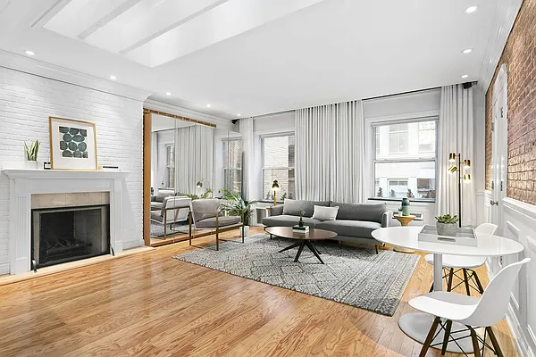 Sold by Compass | media 1