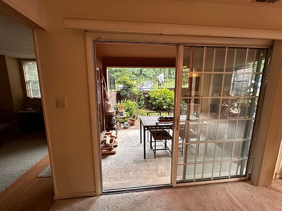 5th image of 2111 Woodbox Ln Unit A