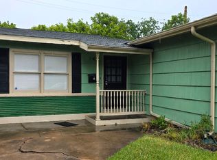 14 Gulf Ln, Galveston, TX 77550