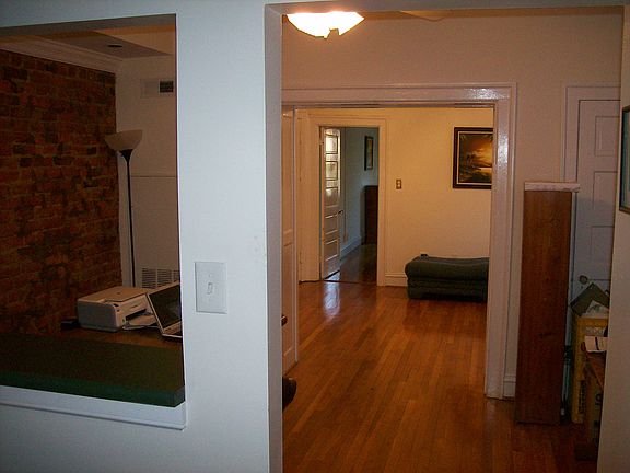 3rd image of 207 N Boulevard APT 9