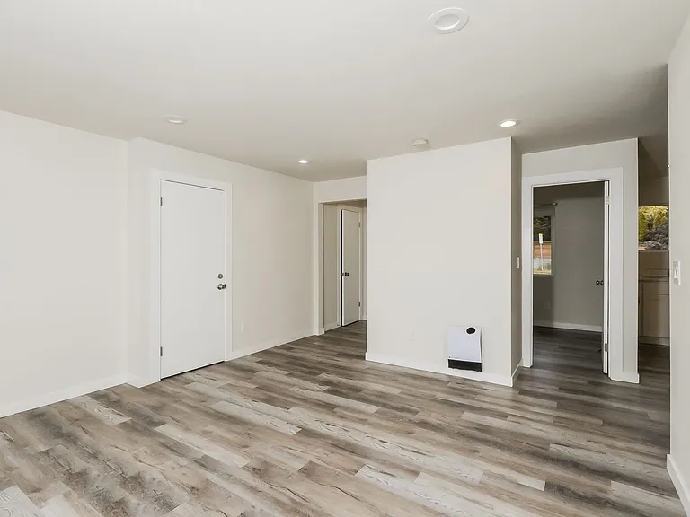 7151-7153 Fauntleroy Way SW — Photo 6