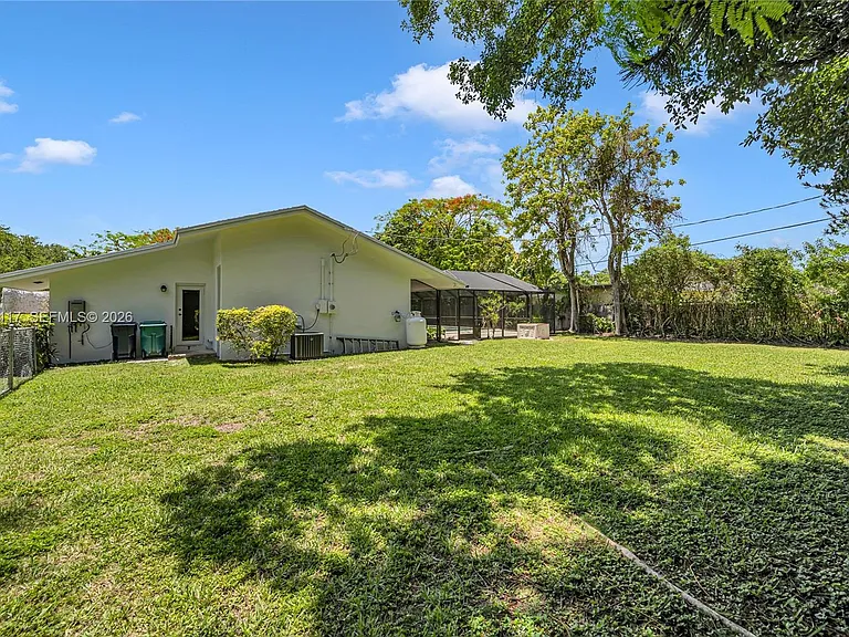 13100 SW 81st Ave — Photo 34